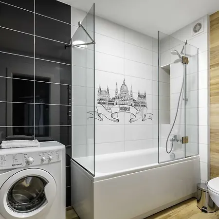 Aparts Forum Апартаменты *