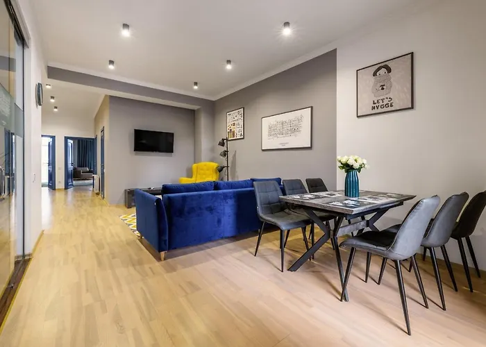 Aparts Forum Apartment *