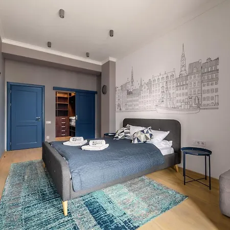 Aparts Forum דירה